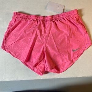 New Nike Women Dri-fit short Size M